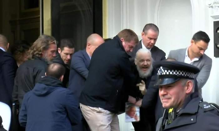 assange-arrestado.jpg